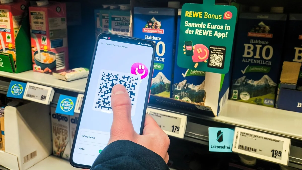 frau löscht einkaufsapps smartphone, anti shopping tipps deutschland