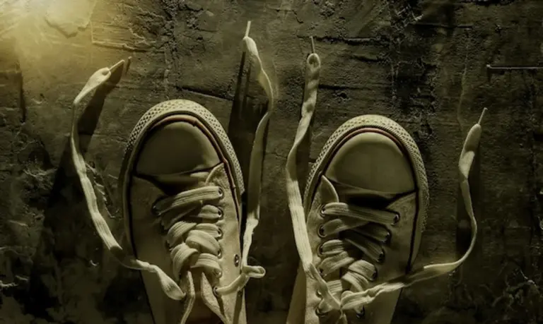 old sneakers for workout at home, creative usage