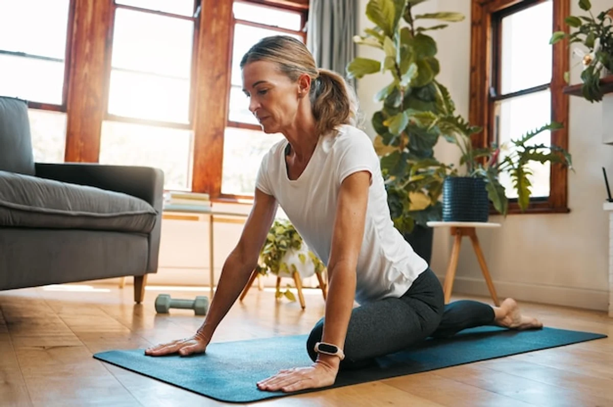 DIY home fitness routine german apartment