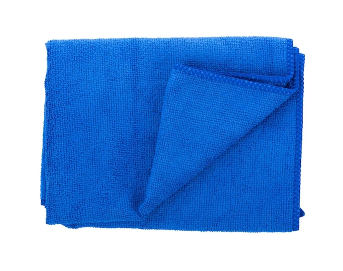 cleaning touch screen device minimal closeup microfiber