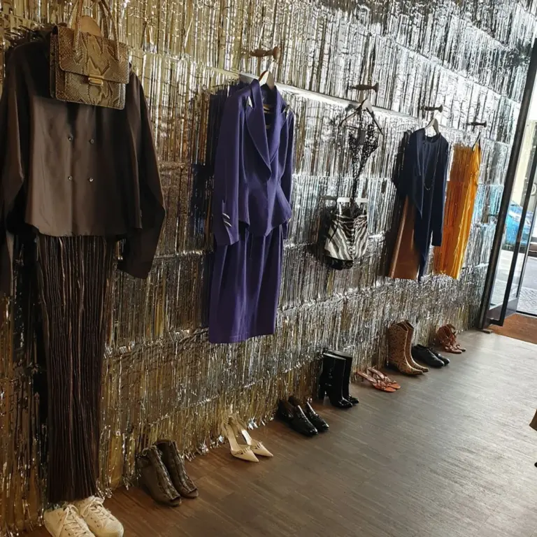 cash in closet old clothes sell euro germany