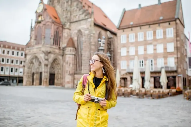 urban rain poncho street style Germany