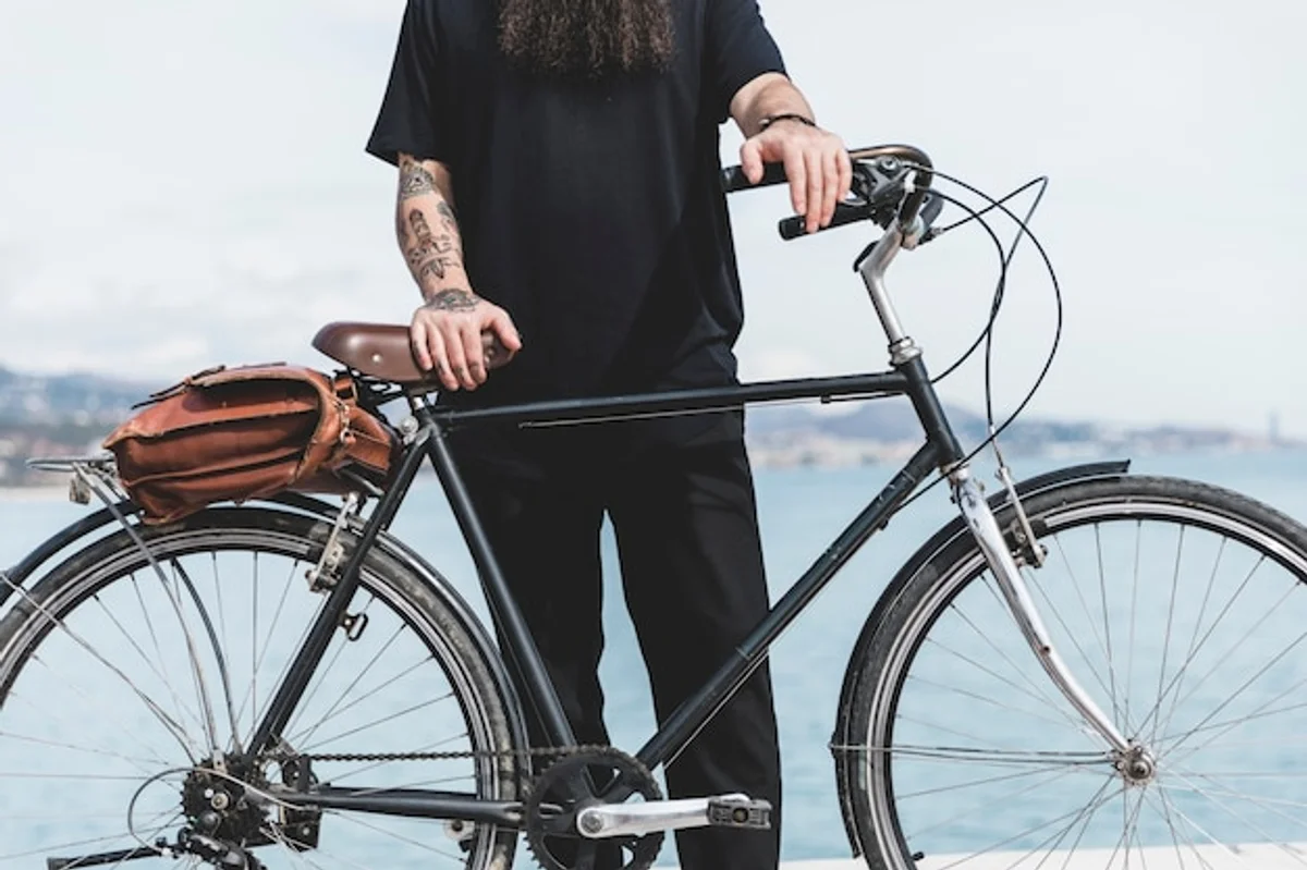 modern bicycle mudguards wet commute