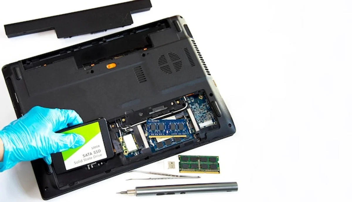 installing ssd in old laptop