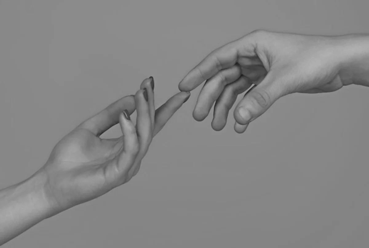 subtle couple touch hand emotional connection