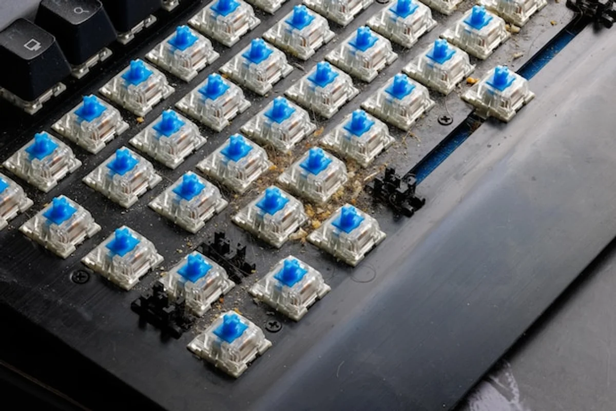 mechanical keyboard cleaning macro