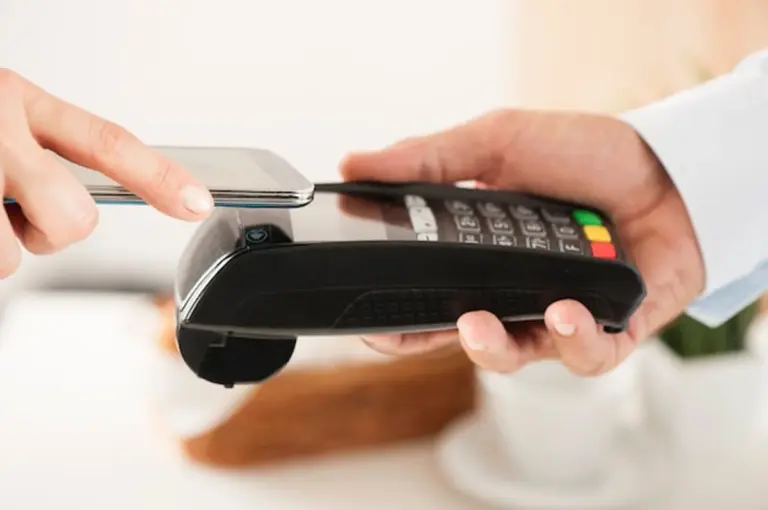 contactless mobile payment lifestyle Germany