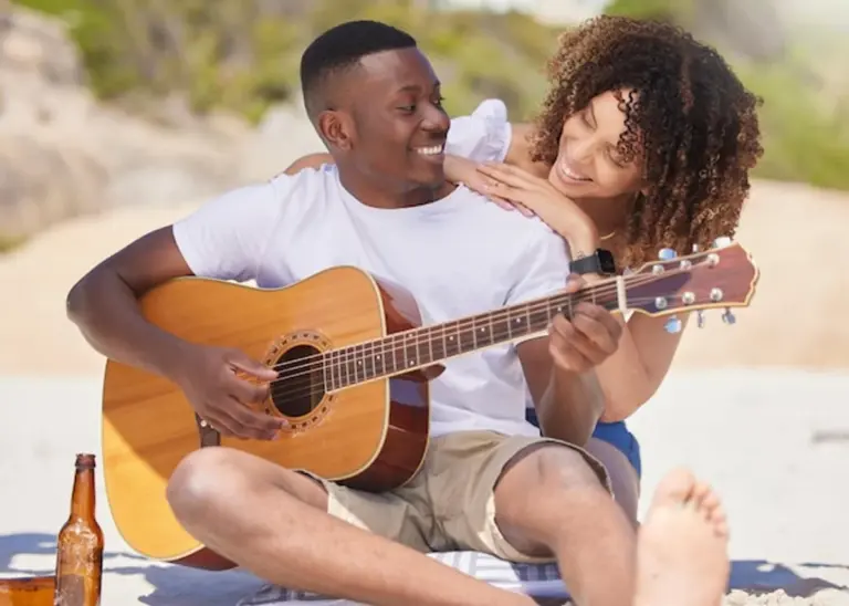 mindful listening couple romance everyday life