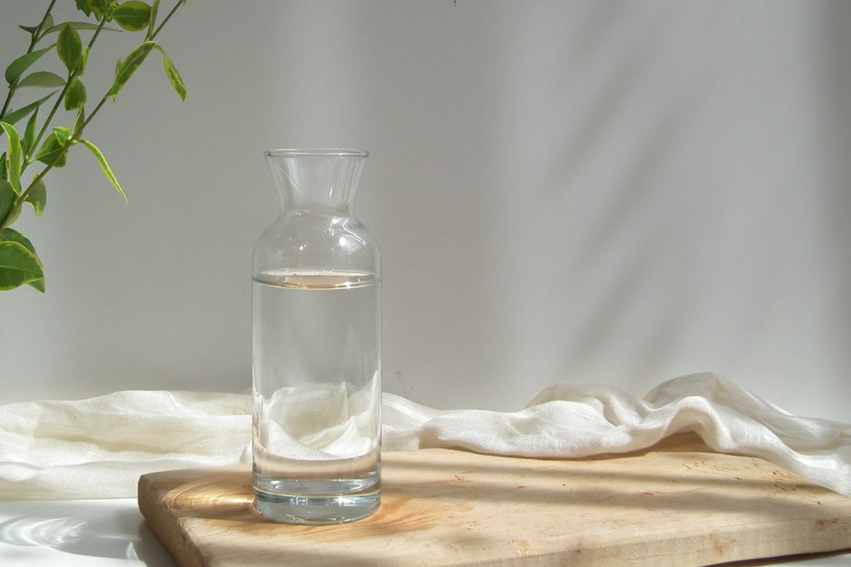 Gärtner verraten: Warum Sie niemals Wasser aus der Vase gießen sollten - image 1