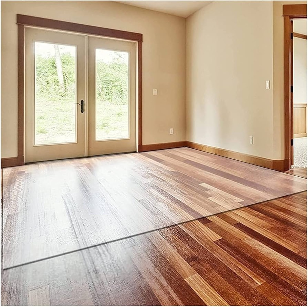 Plastikfolie unter dem Teppich: Der Geheimtipp gegen Rutschgefahr und Verschleiß - image 1