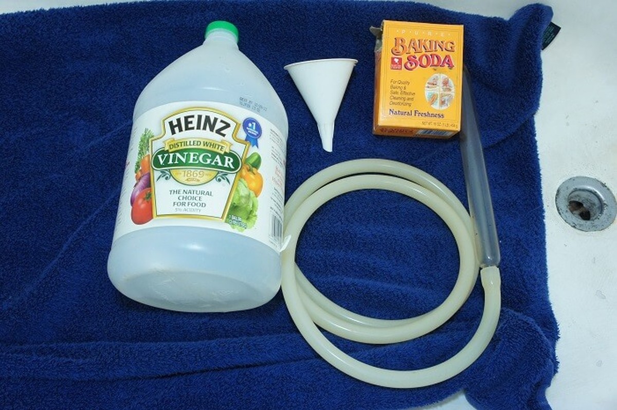Essig im Wasserschlauch: Die versteckte Lösung gegen Kalkflecken