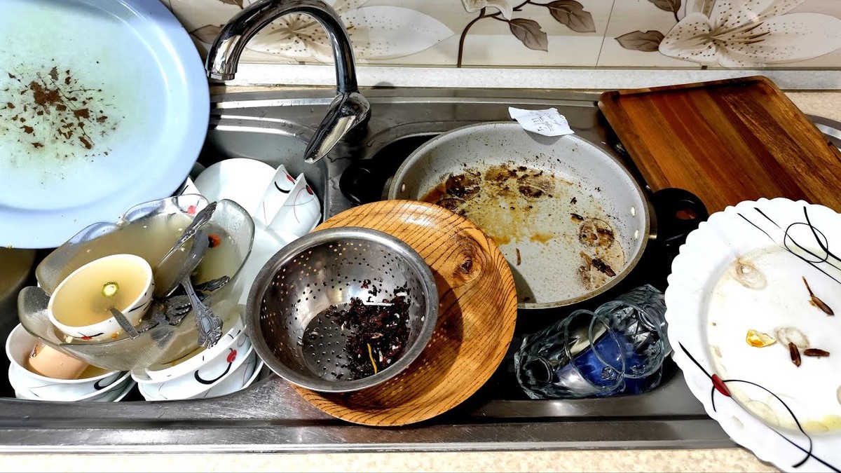 Essig in die Spülmaschine: Das Geheimnis für glänzendes Geschirr ohne Chemie - image 2