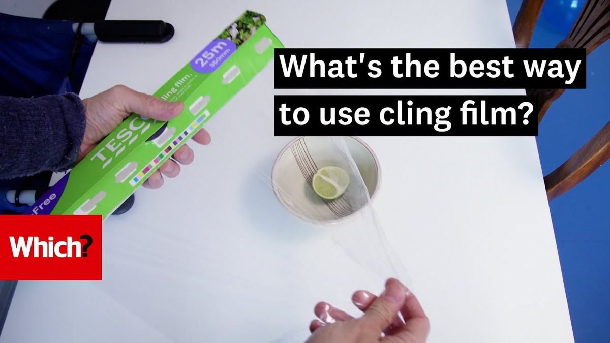 Frischhaltefolie auf dem Duschkopf – das Anti-Kalk-Wunder für eine Nacht - image 1