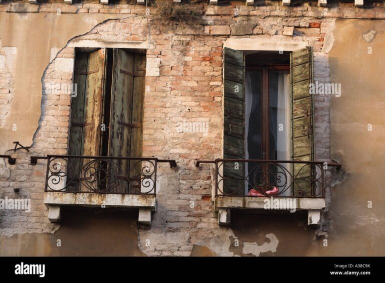 Salzwasser auf dem Balkon – das 3-Minuten-Ritual gegen Schimmel