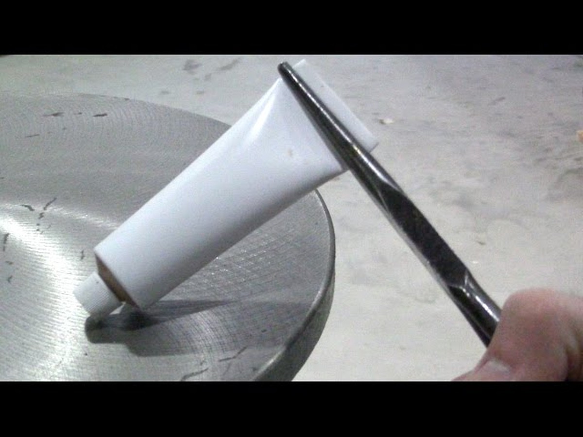 Zahnpasta auf Dichtungen: Der Trick, den Installateure kennen