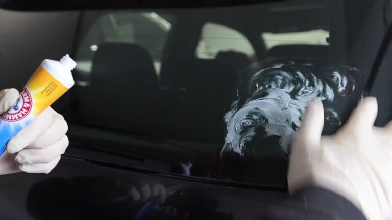 Zahnpasta auf Glas? Das Geheimnis gegen hartnäckige Kratzer