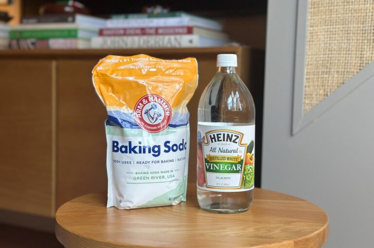 Backpulver und Essig gegen Schimmel: Die 10-Minuten-Lösung