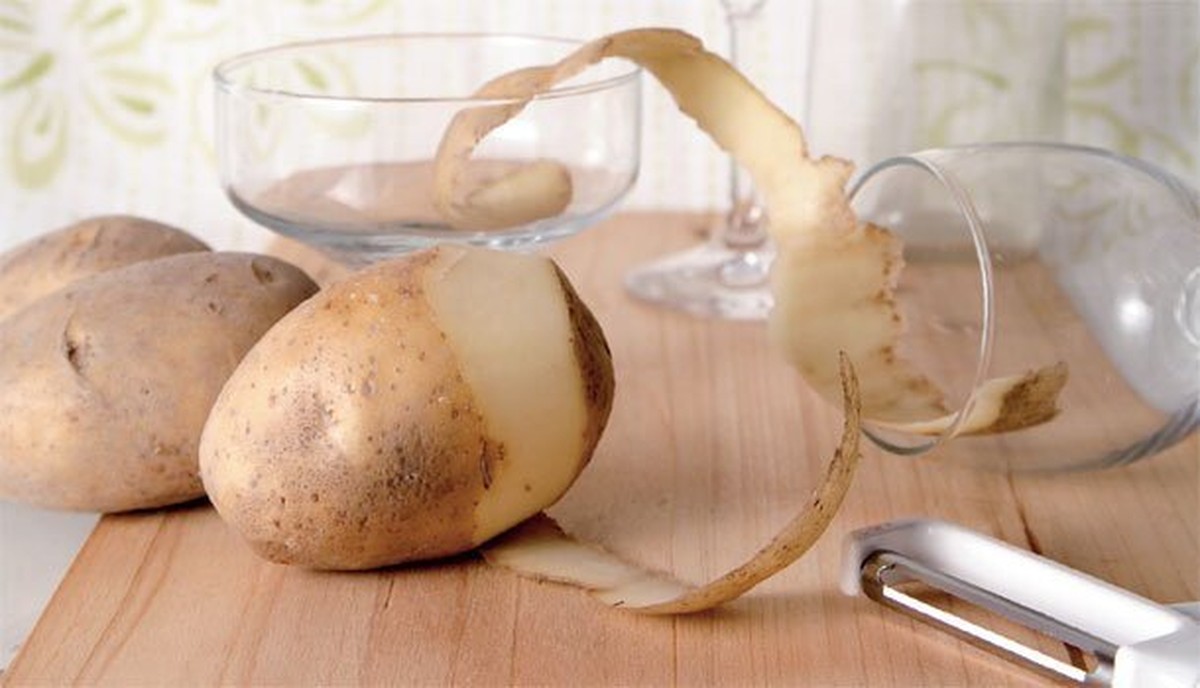 Kartoffelschalen gegen Kalkflecken: Der unterschätzte Haushalts-Helfer - image 1
