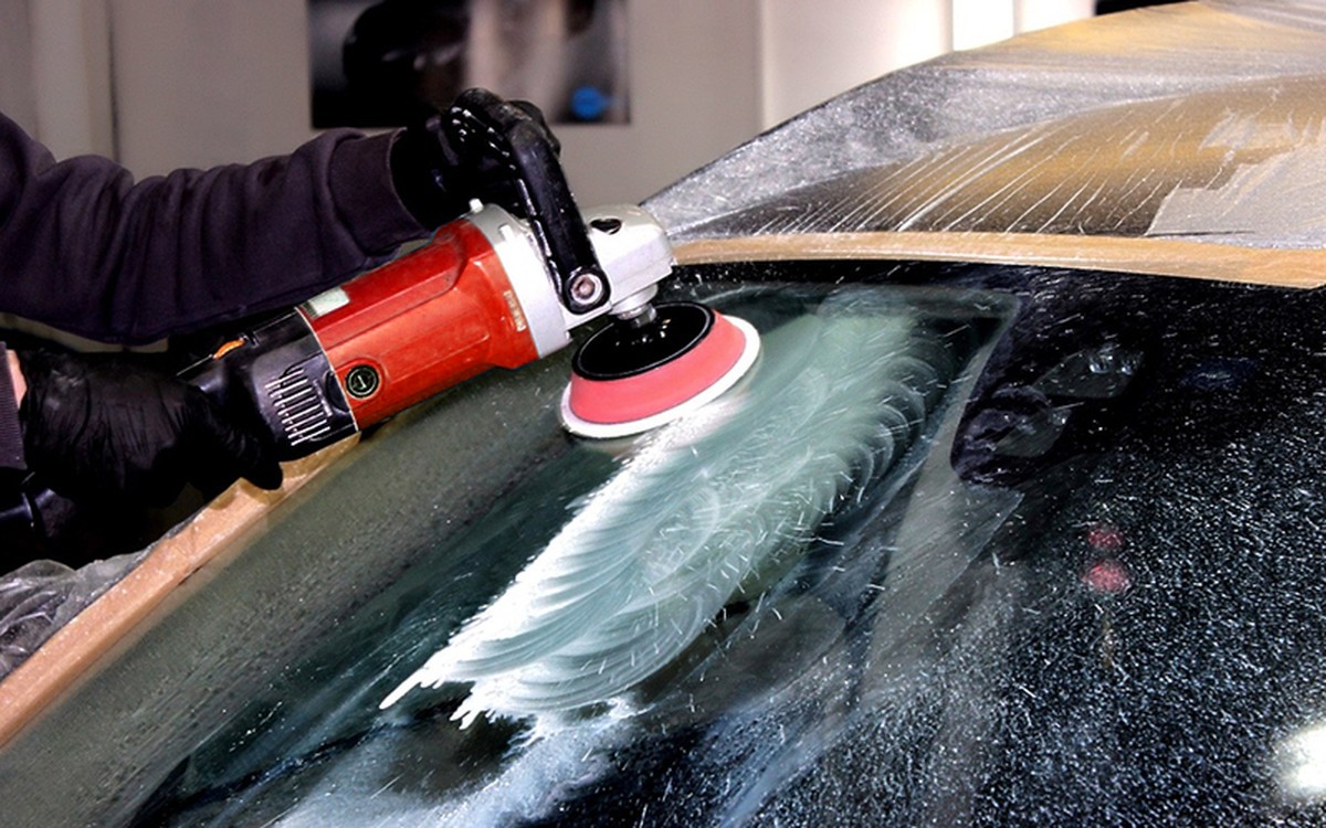 Kartoffelschalen als Poliermittel: Wie Restauratoren ihre Fenster putzen - image 1