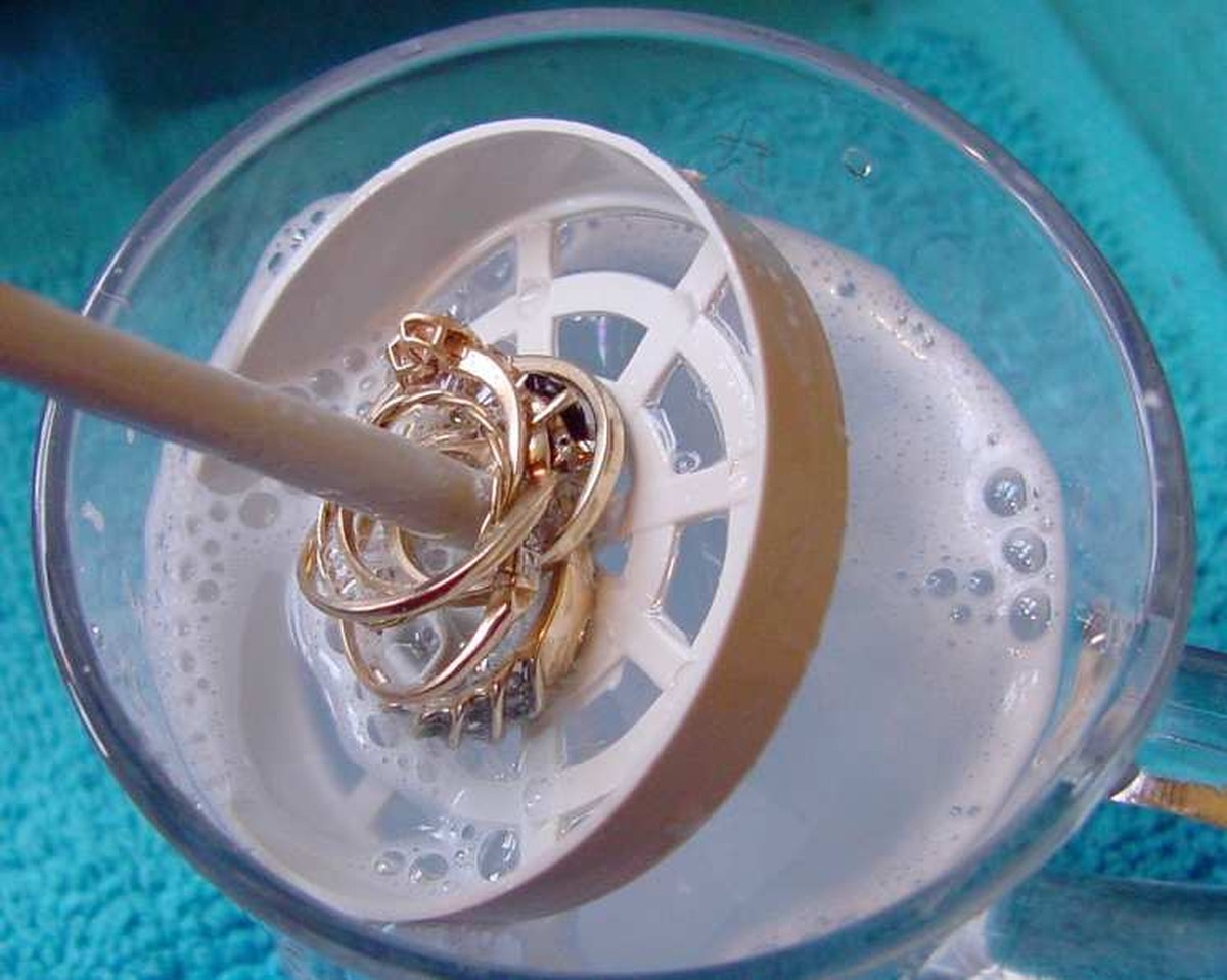 Kartoffelschalen als Poliermittel – Silber glänzt ohne teure Chemie - image 2