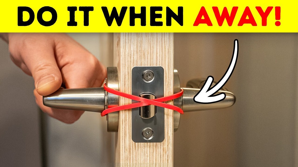Gummiband um die Türklinke: Die einfachste Lösung für quietschende Türen