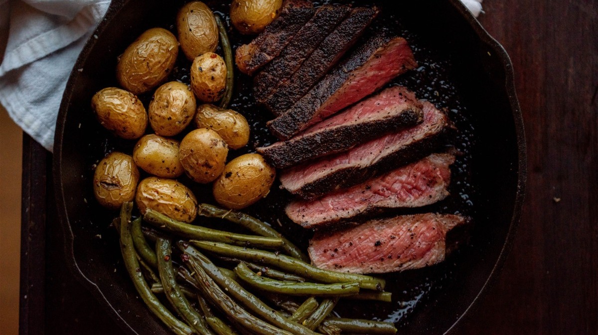 Kaffeesatz in der Pfanne: Warum Köche diesen Trick kennen - image 1