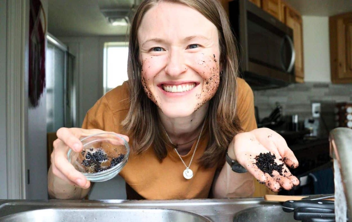 Kaffeesatz in der Pfanne: Warum Köche diesen Trick kennen - image 2