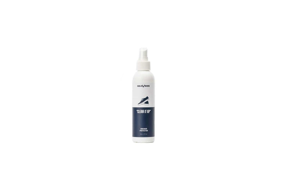 WD-40 auf den Schuhen – das Wintergeheimnis, das Hersteller verschweigen - image 1